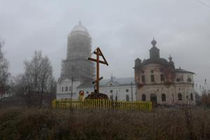 Пежемский Богоявленский храм, октябрь 2012 года